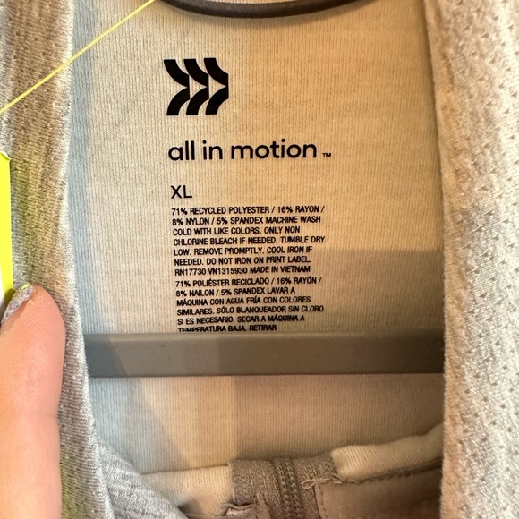 All in Motion Men's Gray Zip-Up Sweater - Picture 5 of 6